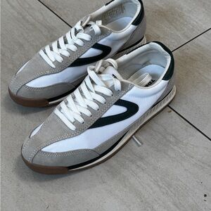 Urban Outfitters Tretorn Rawlins Sneaker  Shoes Womans Size 7.5